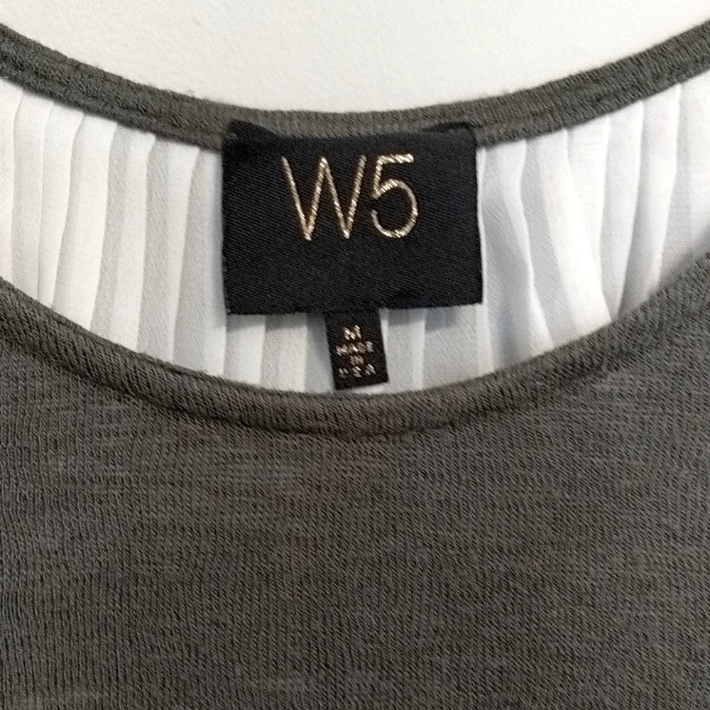 W5 olive green long sleeve top size Medium - Picture 3 of 7